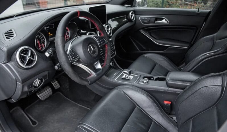
Mercedes-Benz CLA AMG 45 4Matic 7G-DCT full									