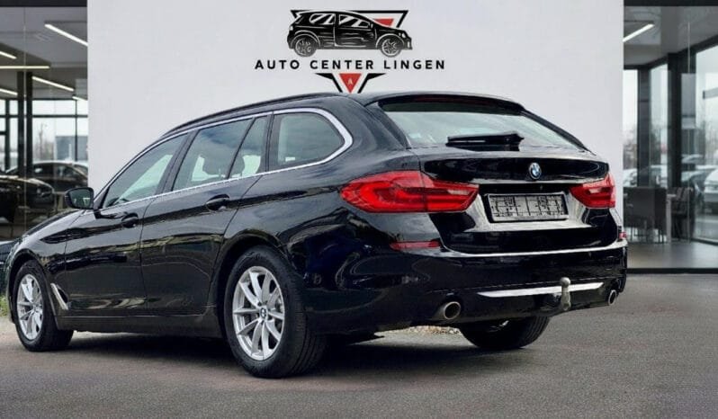 
BMW 5 Series 530i xDrive Touring full									