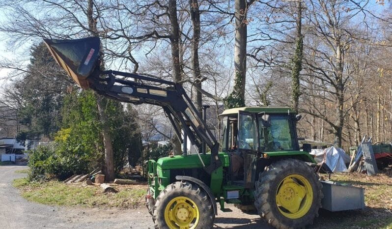
John Deere 2850 Tractor (Bulldog) full									