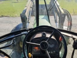 
John Deere 2850 Tractor (Bulldog) full									