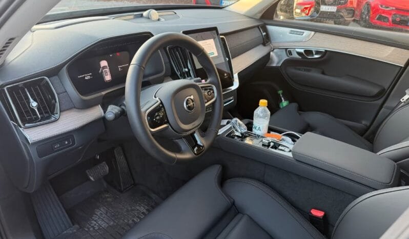 
Volvo CX 90 Ultra Dark Recharge full									