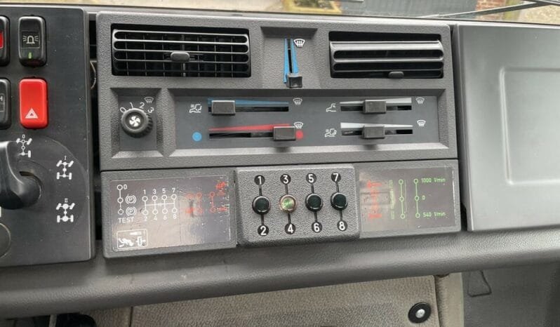 
Mercedes-Benz Unimog 427/12 U1600 full									