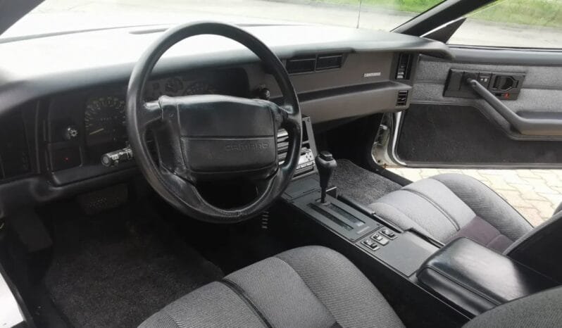 
Chevrolet Camaro full									