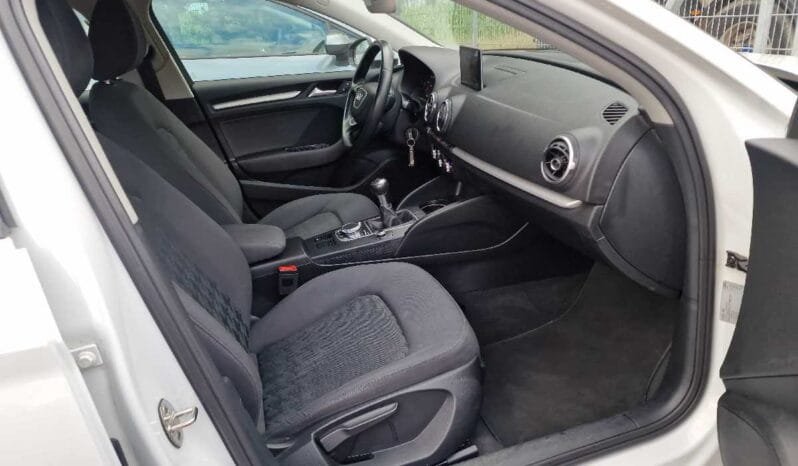 
Audi A3 Limousine 1.6 TDI Attraction full									