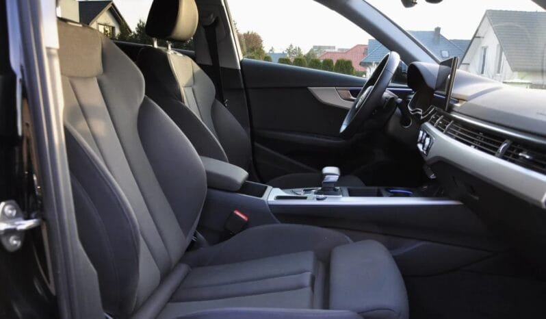 
Audi A4 35 TFSI mHEV S tronic full									