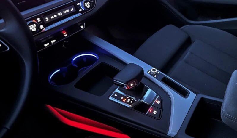 
Audi A4 35 TFSI mHEV S tronic full									