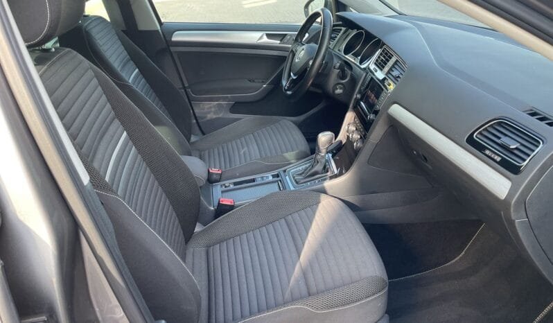 
Volkswagen Golf VII 1.2 TSI DSG Cup BlueMotion full									