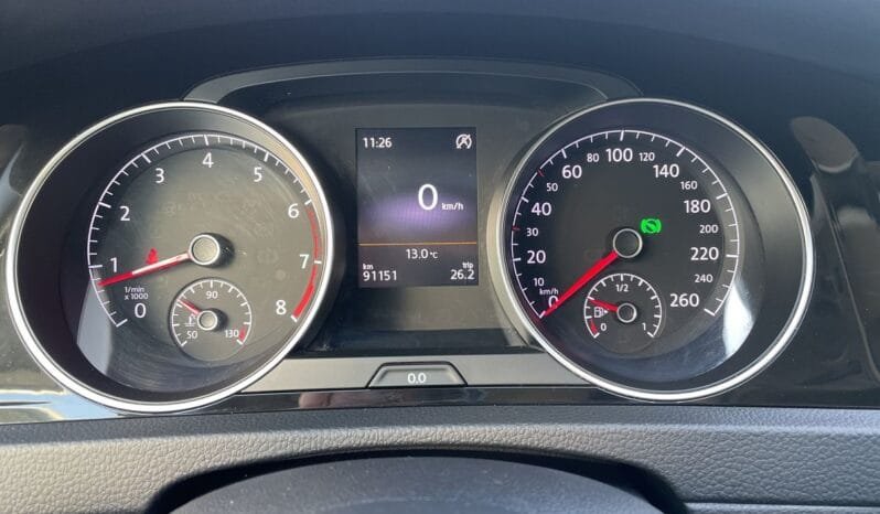 
Volkswagen Golf VII 1.2 TSI DSG Cup BlueMotion full									