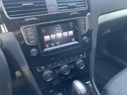 
Volkswagen Golf VII 1.2 TSI DSG Cup BlueMotion full									