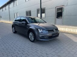 
Volkswagen Golf VII 1.2 TSI DSG Cup BlueMotion full									