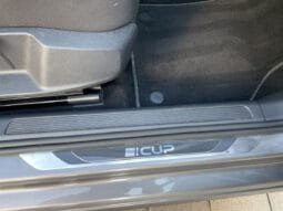 
Volkswagen Golf VII 1.2 TSI DSG Cup BlueMotion full									