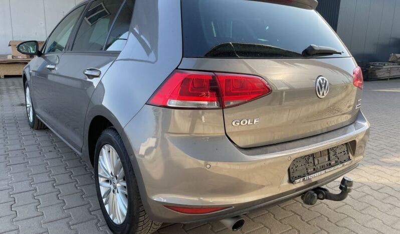 
Volkswagen Golf VII 1.2 TSI DSG Cup BlueMotion full									