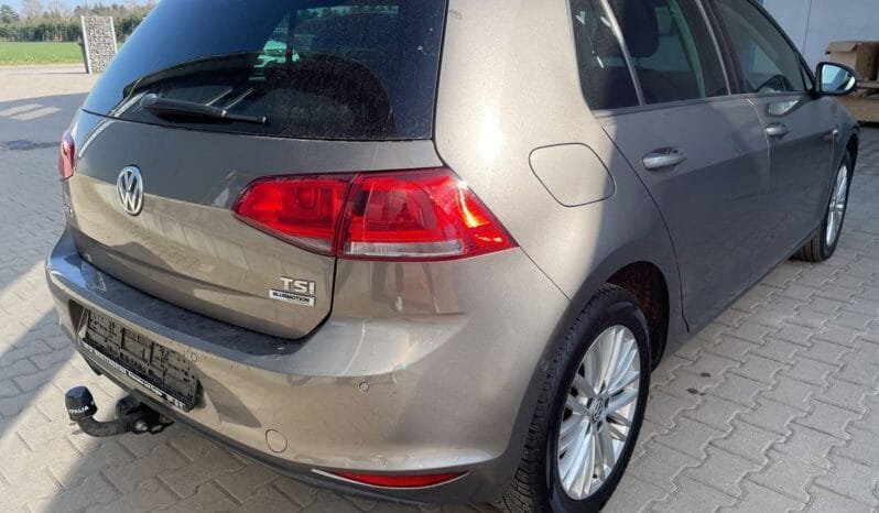 
Volkswagen Golf VII 1.2 TSI DSG Cup BlueMotion full									