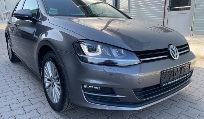 
Volkswagen Golf VII 1.2 TSI DSG Cup BlueMotion full									
