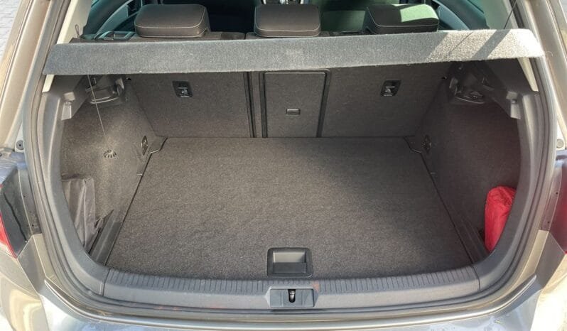 
Volkswagen Golf VII 1.2 TSI DSG Cup BlueMotion full									