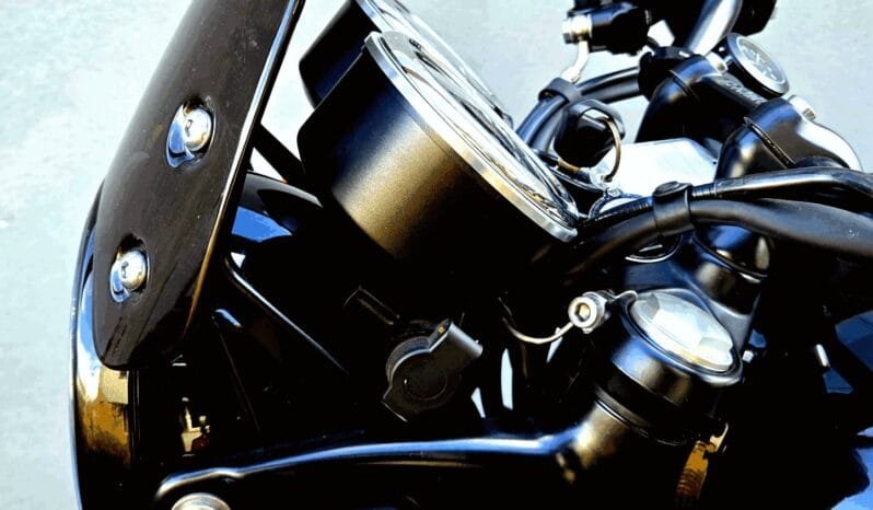 
Triumph Bonneville T120 Black full									
