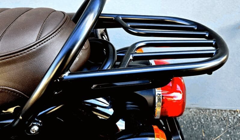 
Triumph Bonneville T120 Black full									