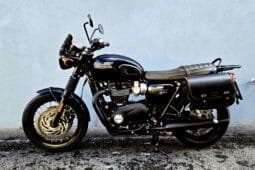 Triumph Bonneville T120 Black